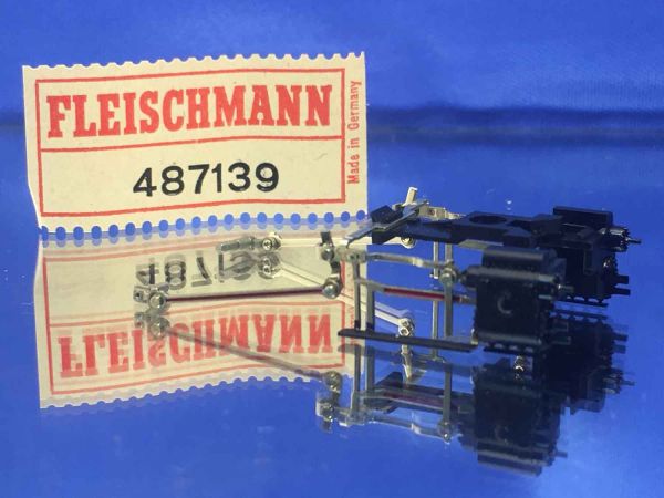 Fleischmann BR 39 / P 10 - 487139 - Zylinderkasten mit Steuerung