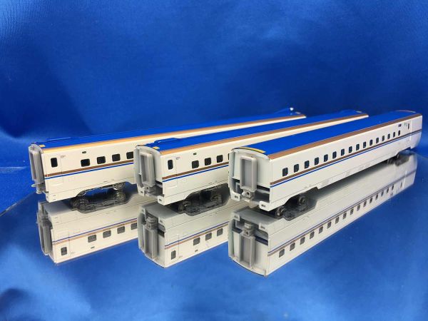 Kato - 10-1222 / 70101222 - E7 Hokuriku Shinkansen - 3-teiliges Wagon-Set