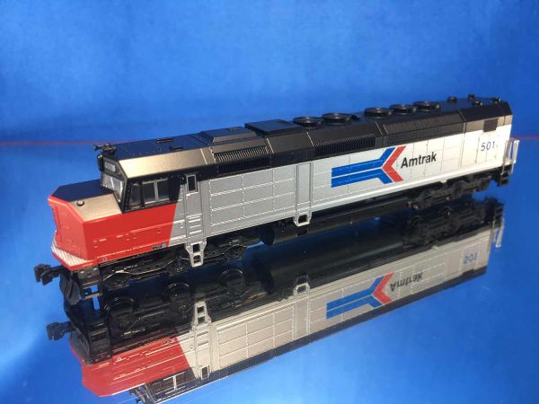 Preview: Kato - 176-9205 / 701769205 - EMD SDP40F Typ I, AMTRAK Pashe I 'Lackierung #501