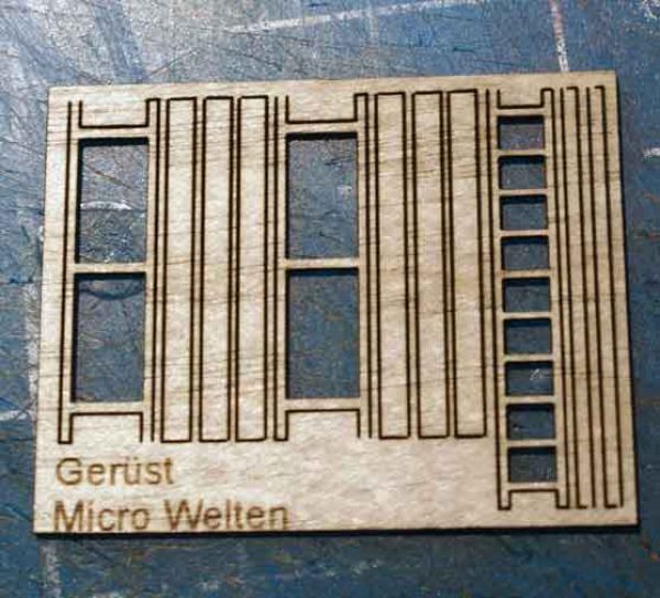 Micro Welten - 01-25 - Malergerüst aus Holz N (Bausatz)