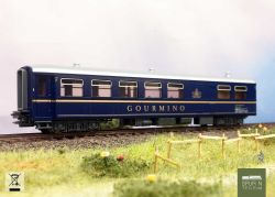 Kato - 5280 - RhB Restaurantwagen "Gourmino" WR3811