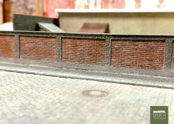 Model Scene - 46815 - Einfassungsmauer Ziegel beige